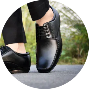 Elegant formal shoes for men - durable synthetic material with a modern touch